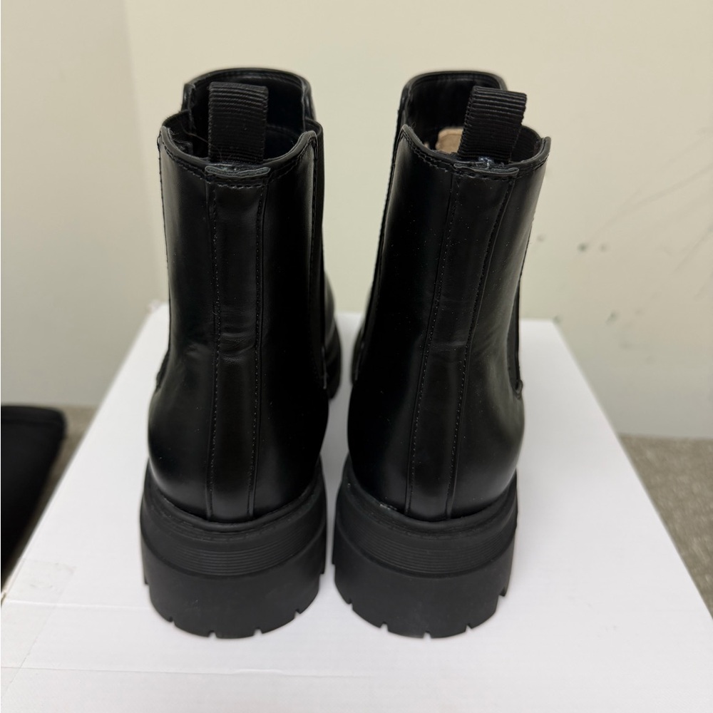 Black Leather Footwear - Picture 3 of 6
